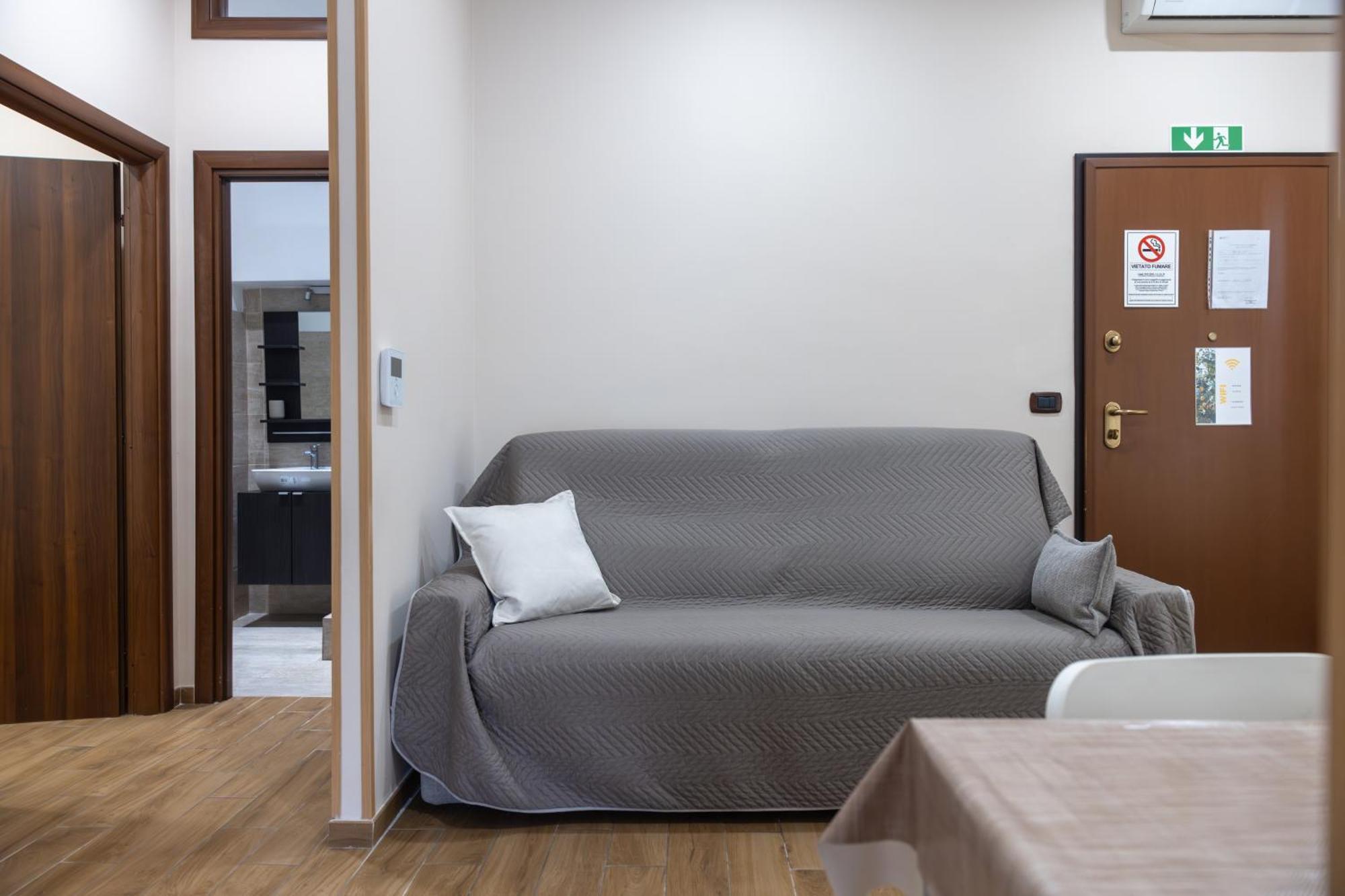 Casa Vacanze Alla Maison فيوميتشينو المظهر الخارجي الصورة