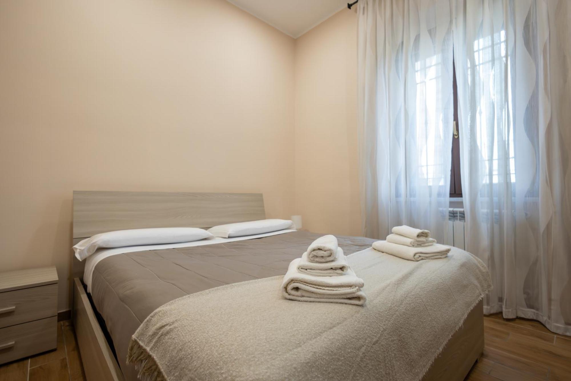 Casa Vacanze Alla Maison فيوميتشينو المظهر الخارجي الصورة